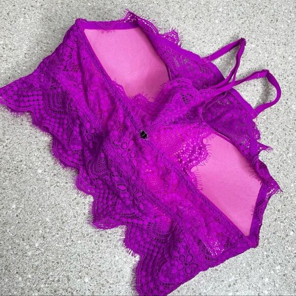 PINK Victoria Secret High Neck Eyelash Bralette Bra - Picture 6 of 10